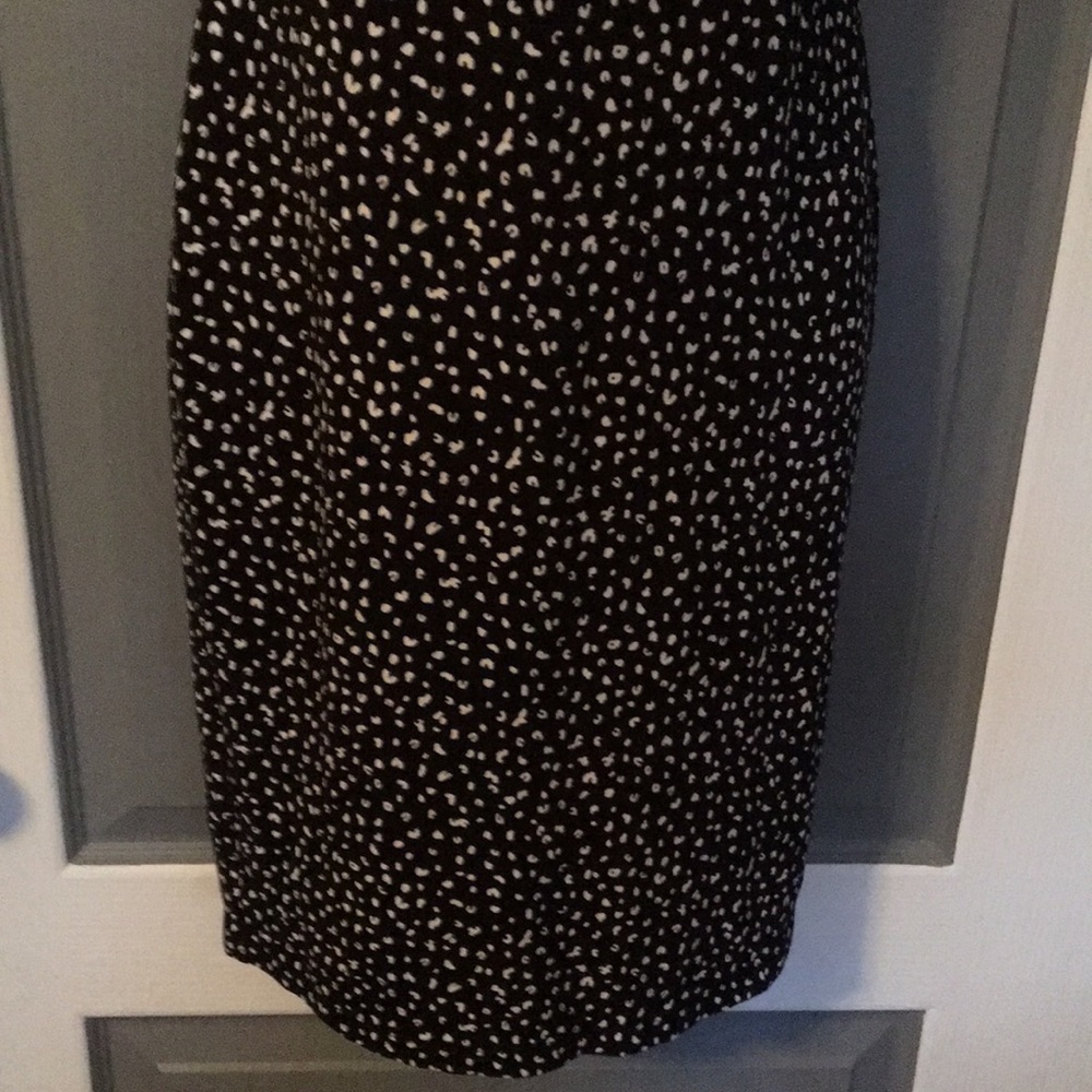 Black + White Animal Print Midi flutter sleeve Sheath Dress - Picture 4 of 11